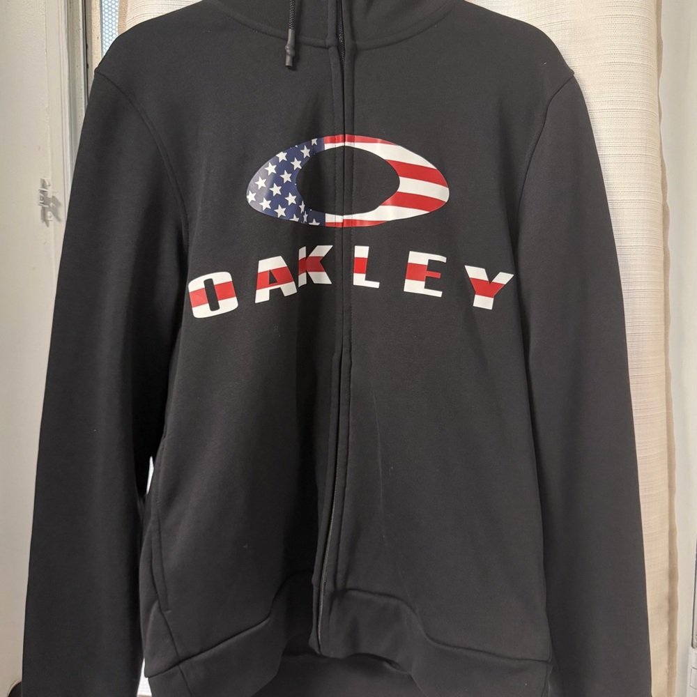 NWT Men’s Oakley Bark FZ Hoodie 2.0, Black with USA flag Logo, XL